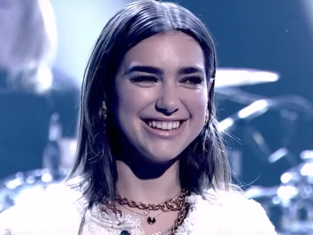Dua Lipa On Jonathan Ross | dua lipa recrea el v 237 deo de new rules en el plat 243 de Dua Lipa On Jonathan Ross | dua lipa recrea el v 237 deo de new rules en el plat 243 de