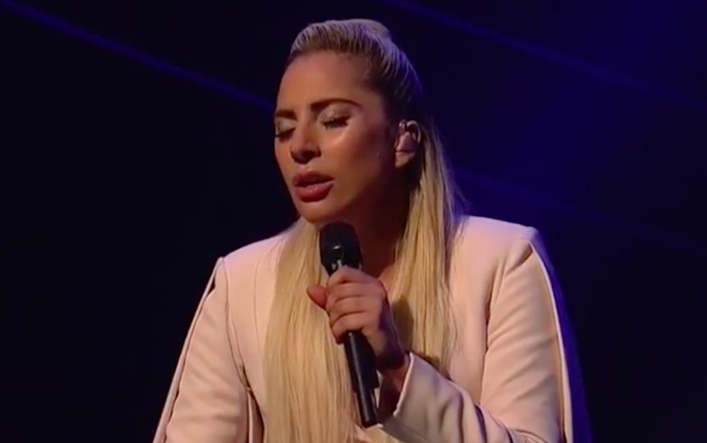  Lady Gaga hace el vacío a ‘Perfect Illusion’ en ‘Saturday Night Live’