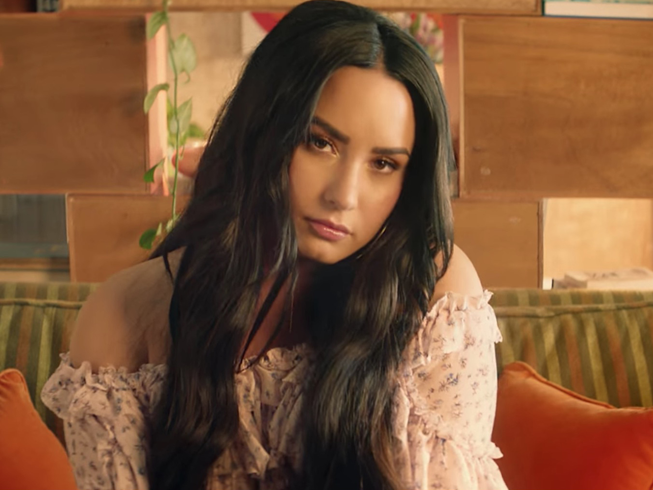 Demi Lovato es muy lo de menos en el vídeo de ‘Solo’, su hit con Clean Bandit