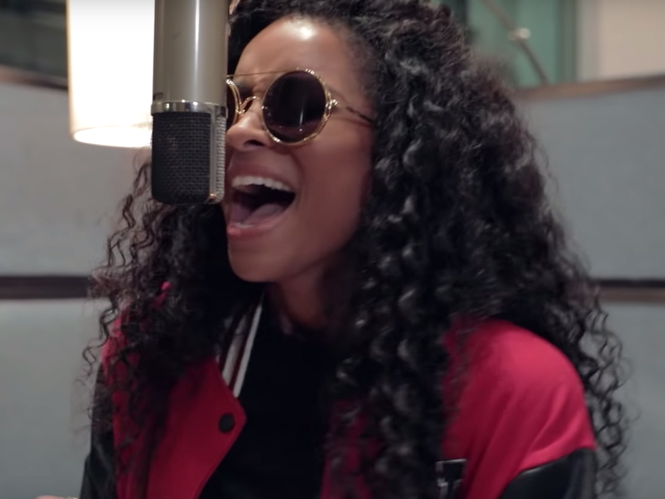 La máxima autoridad del Crunk&B justifica sus vocals con los recibos acústicos de ‘Thinking Bout You’