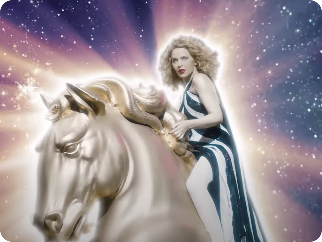 ‘Say Something’ merecía un vídeo mejor, amiga Kylie