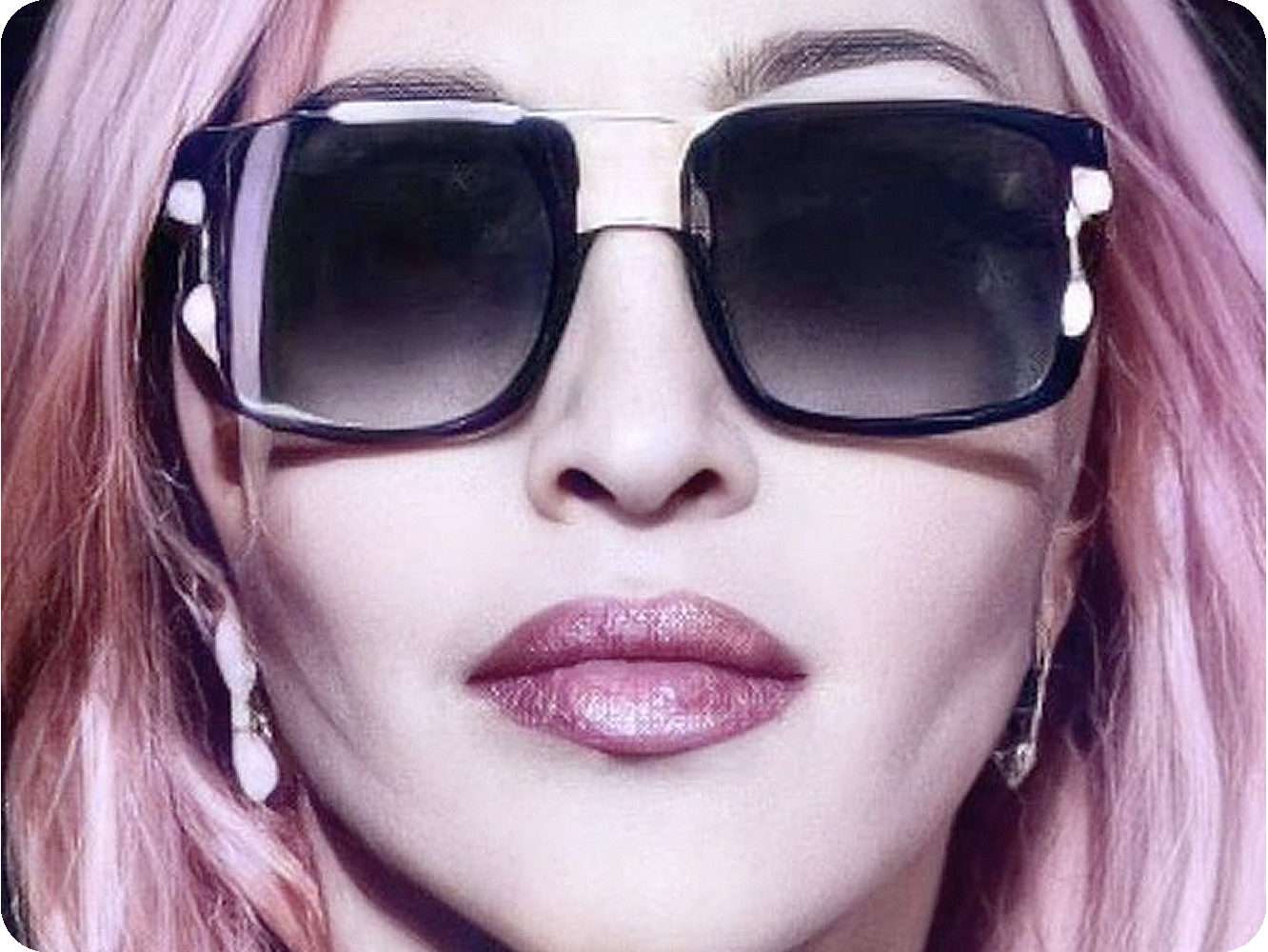 Madonna anuncia que no anuncia nada en absoluto