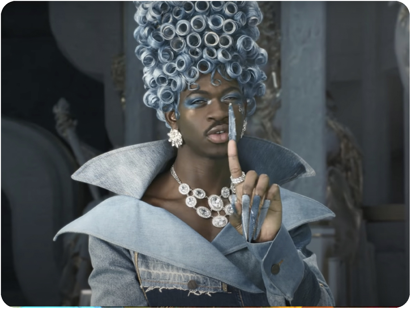 Lil Nas X los tiene cuadrados en el homenaje a EMEIE que no es ‘Montero (Call Me By Your Name)’