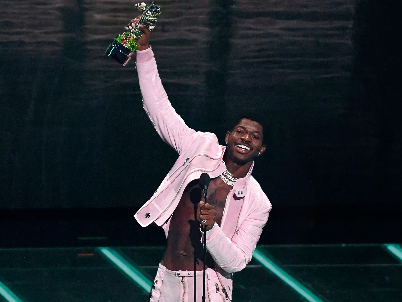 MTV VMAs 2021 · Lil Nas X lidera con 3 premios, incluyendo Vídeo Del Año para ‘Montero’